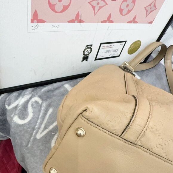 Gucci Beige Leather Medium GG Britt Tote - Picture 2 of 10
